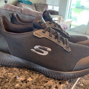 Sketchers shoes